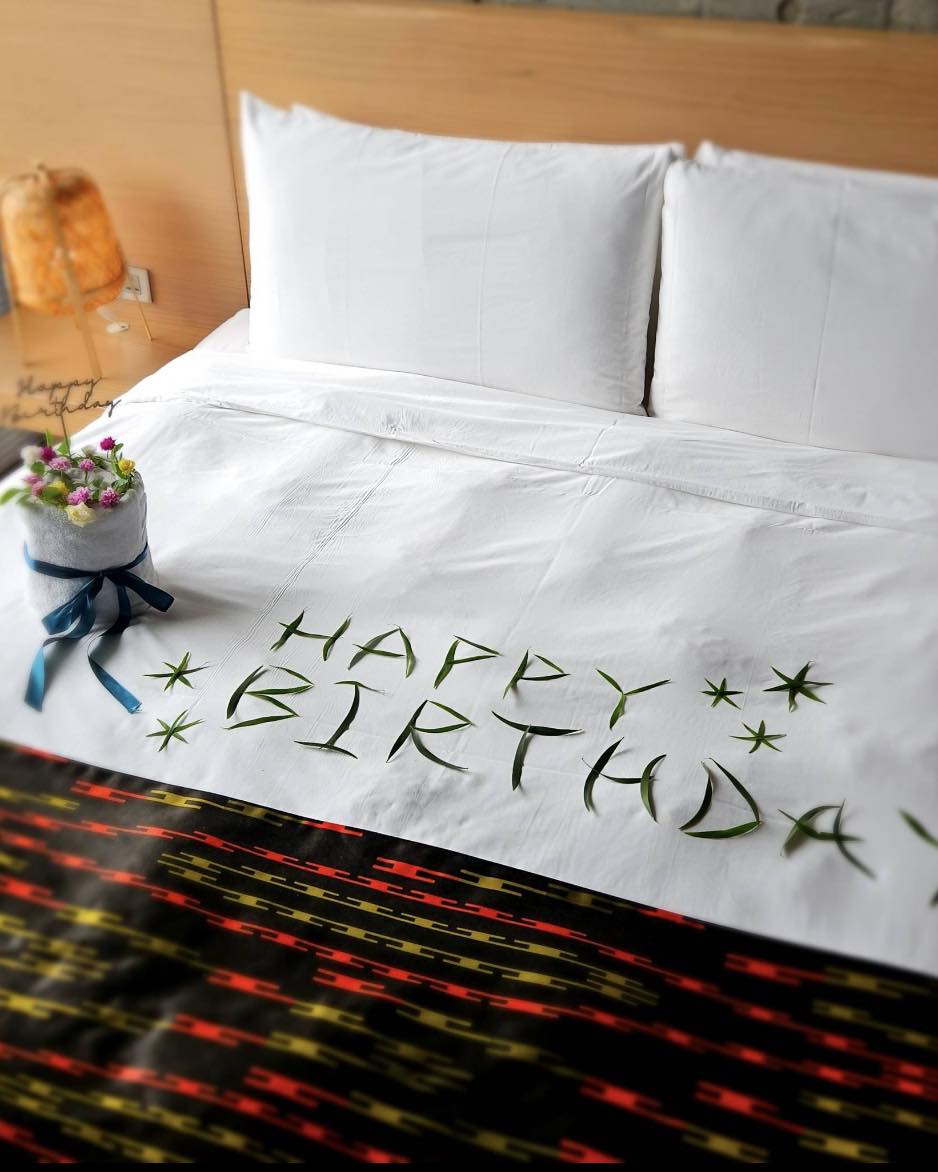 In-Room Birthday Decoration
